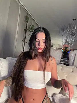 amy  laurie online show from 04.19.26