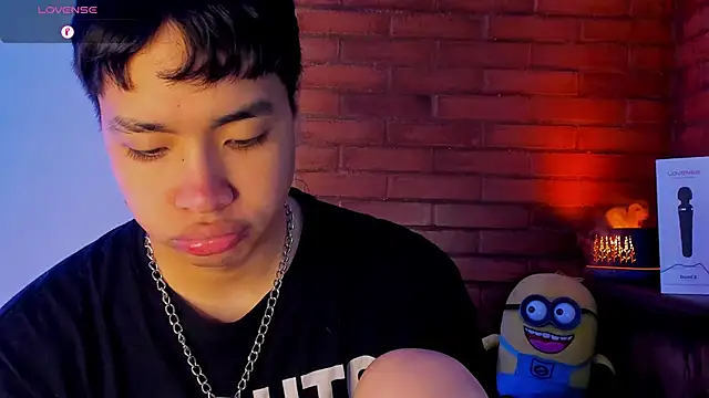 Lee Colee online show from 04.15.26