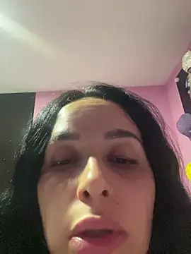 leila moretti online show from 04.28.26