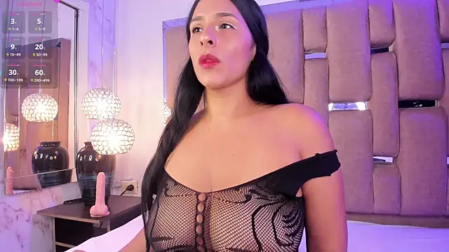 NinaBloom  online show from 04.23.26