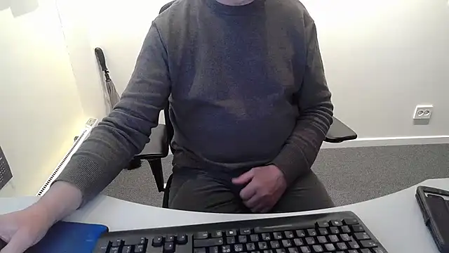 Snapshot of Buggemann chatting on 04.28.26 Buggemann online show from 04.28.26