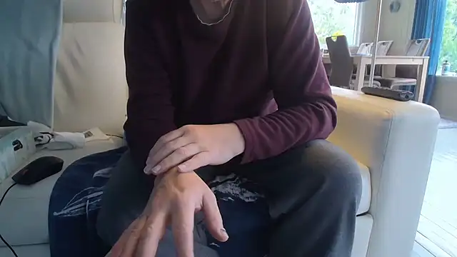 Snapshot of Buggemann chatting on 06.12.26 Buggemann online show from 06.12.26