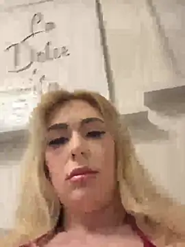 SelinaGalinsky6 online show from 04.12.26