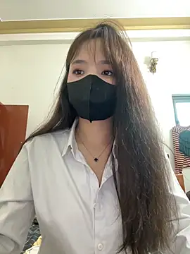 VyVy18 online show from 05.18.26