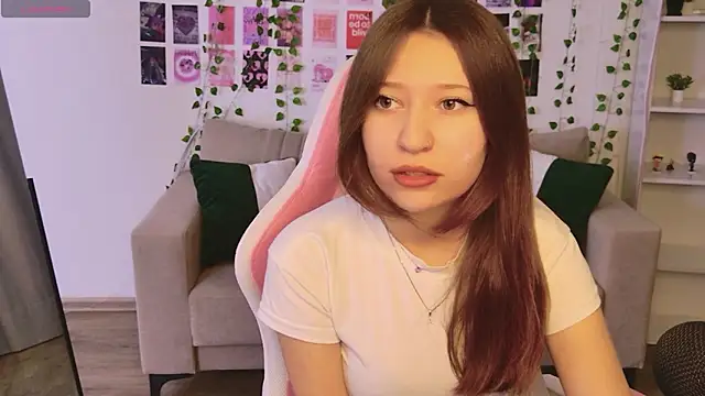 Snapshot of EvaMorries chatting on 03.18.26 EvaMorries online show from 03.18.26