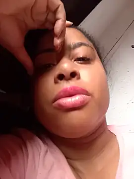 Snapshot of gatinha20257 chatting on 05.17.26 gatinha20257 online show from 05.17.26