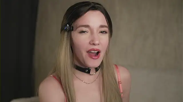 Snapshot of Miss-Angel_ chatting on 06.19.26 Miss-Angel online show from 06.19.26