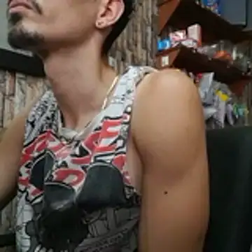 Snapshot of jhosuamoore chatting on 05.29.26 jhosuamoore online show from 05.29.26