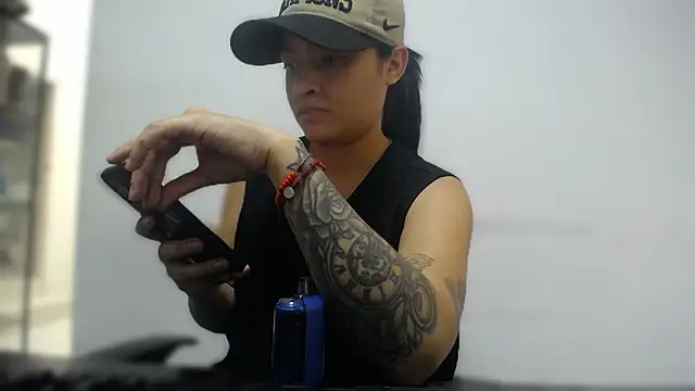 Snapshot of May-ana chatting on 03.12.26 May-ana online show from 03.12.26