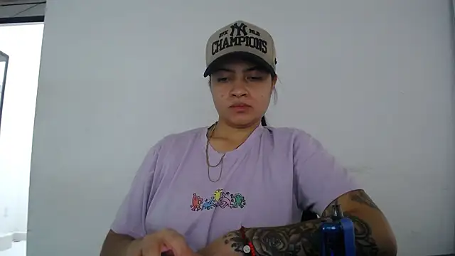 Snapshot of May-ana chatting on 03.18.26 May-ana online show from 03.18.26