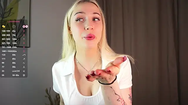 Lynnelsu online show from 04.14.26