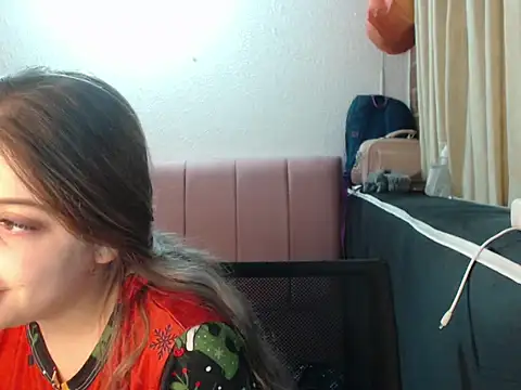 Snapshot of Amber_Blesssed chatting on 04.06.26 Amber Blesssed online show from 04.06.26