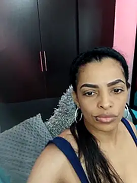Snapshot of Heda-soSo chatting on 04.18.26 Heda-soSo online show from 04.18.26
