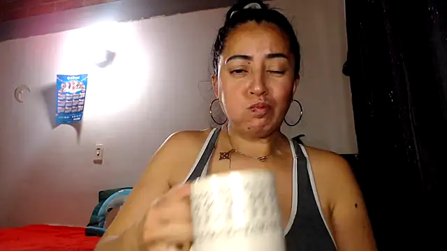 Snapshot of Alexandrina chatting on 09.26.25 Alexandrina online show from 09.26.25
