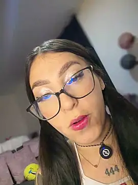  QaraH online show from 05.02.26
