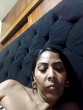 Snapshot of cosita_rica_1 chatting on 04.22.26 cosita rica 1 online show from 04.22.26