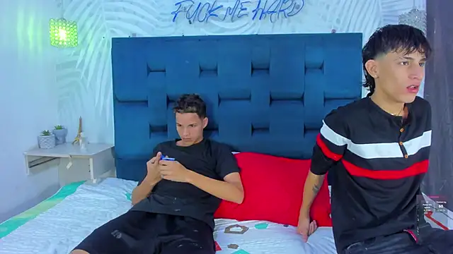 Only3Trio online show from 04.19.26