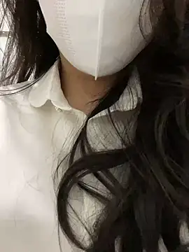 Xiaomee online show from 03.28.26