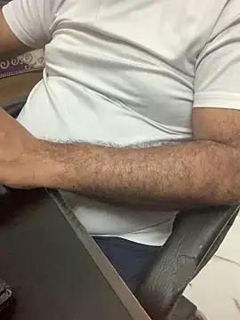 Snapshot of urb0nd chatting on 03.26.26 urb0nd online show from 03.26.26