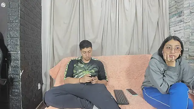 NoahAndBunny online show from 05.04.26