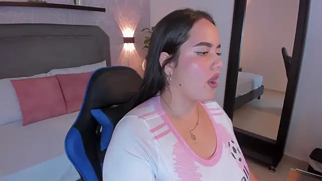 Snapshot of emma_dork chatting on 03.25.26 emma dork online show from 03.25.26