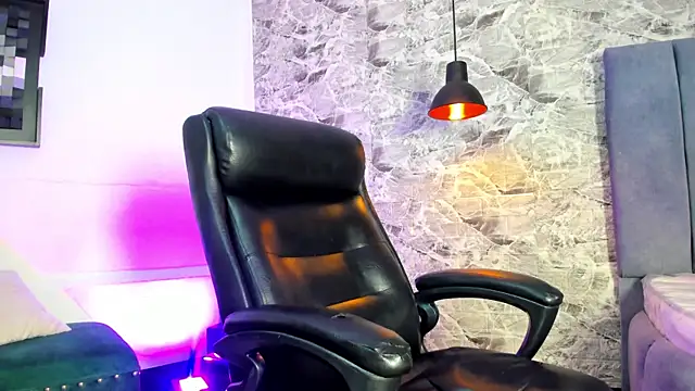 sofi wiliiams2 online show from 04.02.26