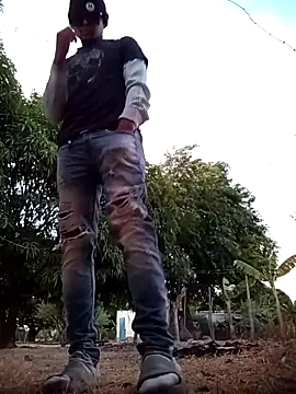 Snapshot of spittingpig1 chatting on 03.18.26 spittingpig1 online show from 03.18.26