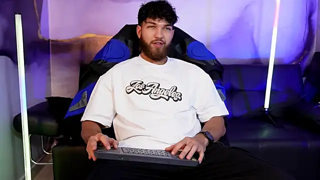 Oliver Dallas1 online show from 05.13.26