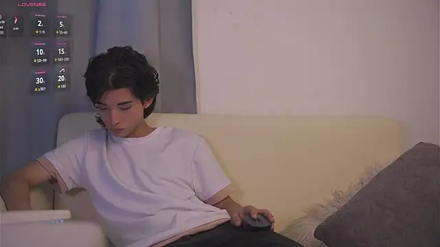 angel yuhogg online show from 03.14.26