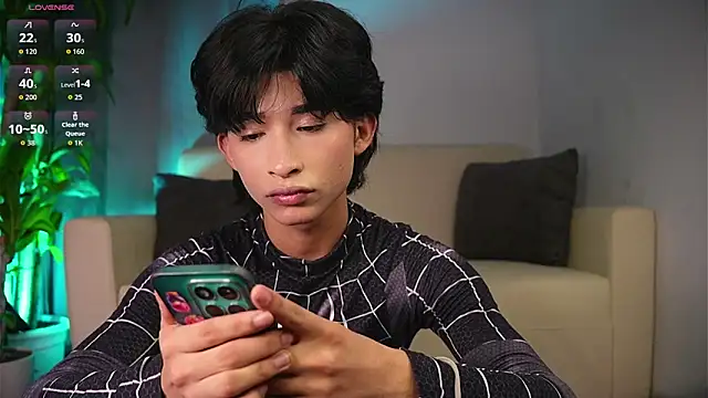 angel yuhogg online show from 03.28.26