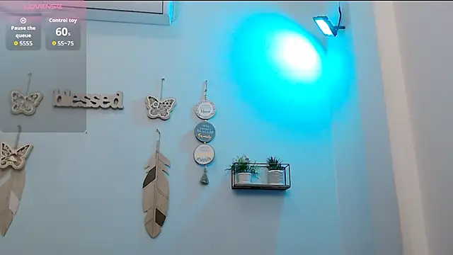 hotlatinaluna23 online show from 05.21.26