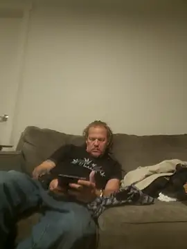 yourMasterisBored online show from 04.21.26