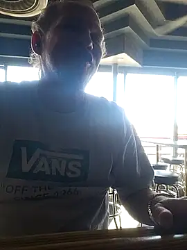 yourMasterisBored online show from 04.29.26