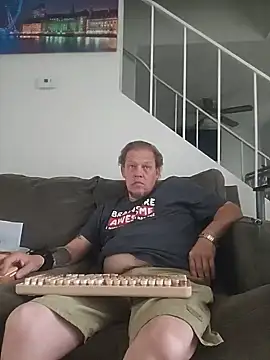 Snapshot of yourMasterisBored chatting on 07.17.26 yourMasterisBored online show from 07.17.26