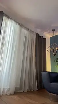 Snapshot of Liana_Fem_ chatting on 05.23.26 Liana Fem online show from 05.23.26