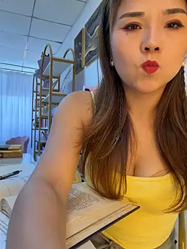 Snapshot of Xiaoxiao-y chatting on 06.22.26 Xiaoxiao-y online show from 06.22.26