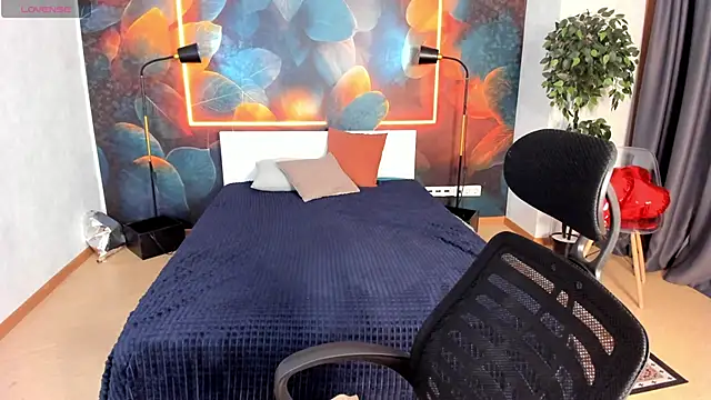 Shiny Liss online show from 06.07.26