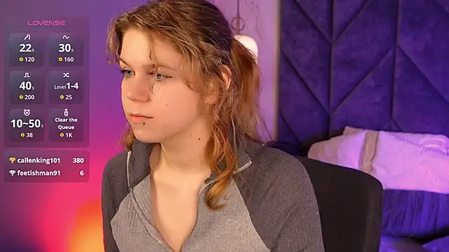 Snapshot of ElizabethVane chatting on 03.27.26 ElizabethVane online show from 03.27.26