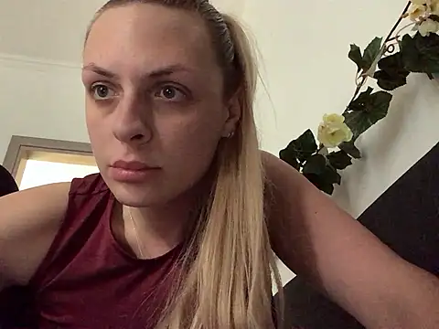 Snapshot of SexyVenusian chatting on 03.14.26 SexyVenusian online show from 03.14.26