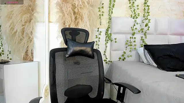 AlondraSoomer online show from 06.30.26
