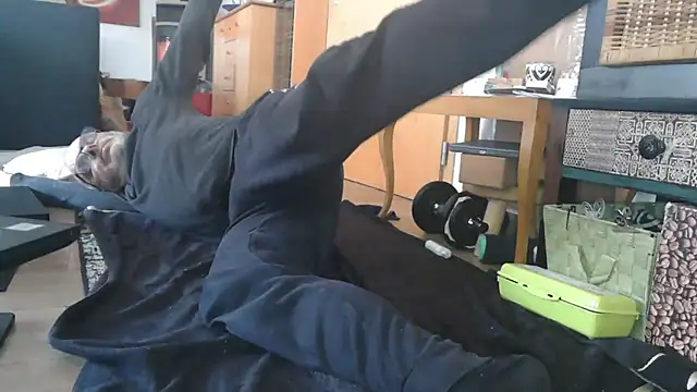 Snapshot of Thomate24 chatting on 03.16.26 Thomate24 online show from 03.16.26