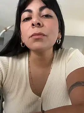 Snapshot of hey_cattt chatting on 03.27.26 hey cattt online show from 03.27.26