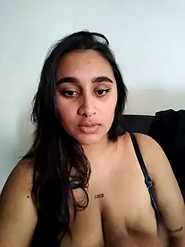 Snapshot of Mia_skyy18 chatting on 03.27.26 Mia skyy18 online show from 03.27.26