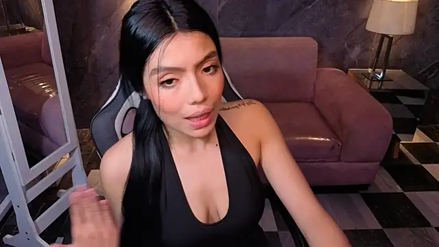  Charlottee b online show from 04.08.26