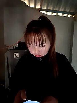 Snapshot of Mina_xYx chatting on 03.17.26 Mina xYx online show from 03.17.26