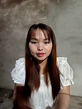 Snapshot of Mina_xYx chatting on 03.18.26 Mina xYx online show from 03.18.26