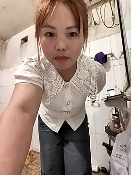 Snapshot of Mina_xYx chatting on 03.21.26 Mina xYx online show from 03.21.26