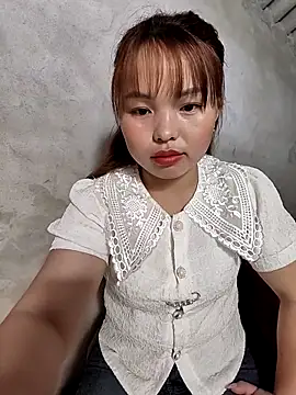 Snapshot of Mina_xYx chatting on 03.22.26 Mina xYx online show from 03.22.26