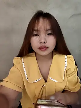 Snapshot of Mina_xYx chatting on 04.21.26 Mina xYx online show from 04.21.26
