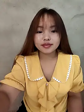 Snapshot of Mina_xYx chatting on 04.21.26 Mina xYx online show from 04.21.26